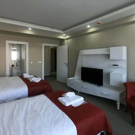 Apartment Cnr Airport