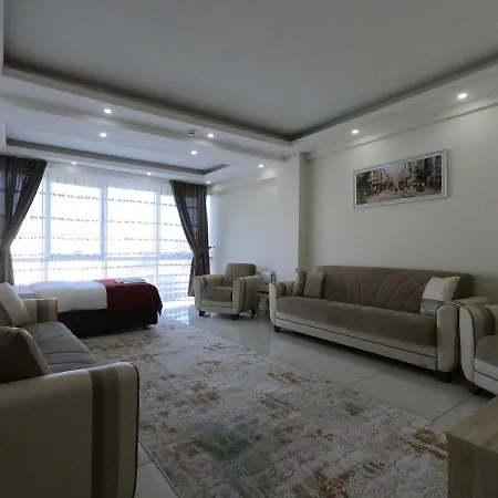 Apartment Cnr Airport