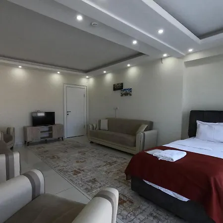 Apartment Cnr Airport *